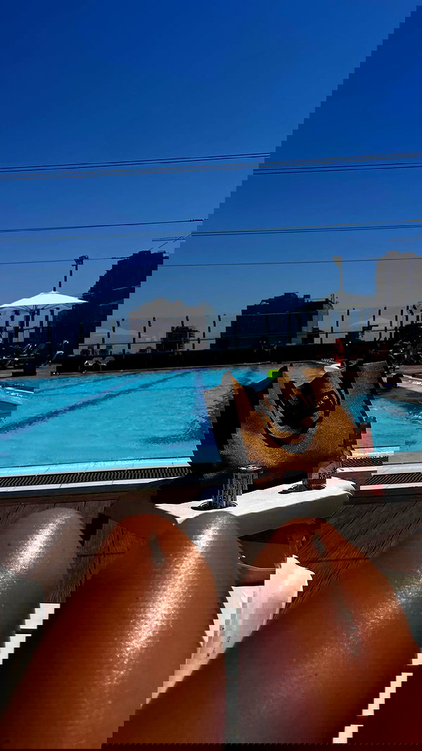 viki_dominev viki_dominev archive image