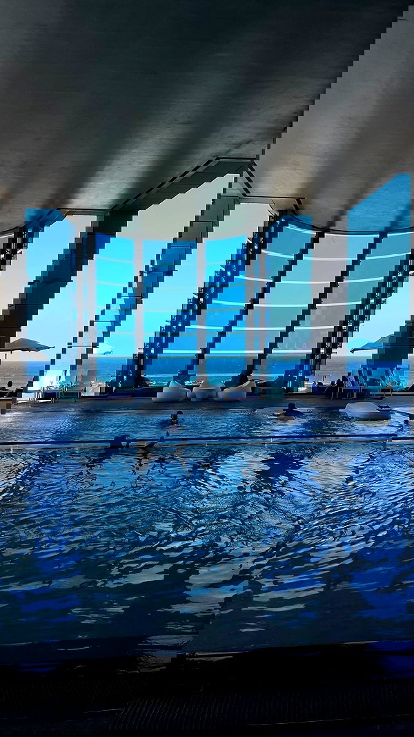 viki_dominev viki_dominev archive image