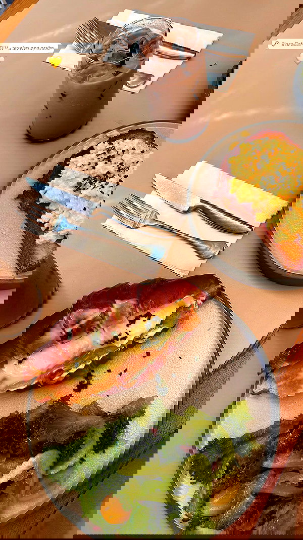 viki_dominev viki_dominev archive image