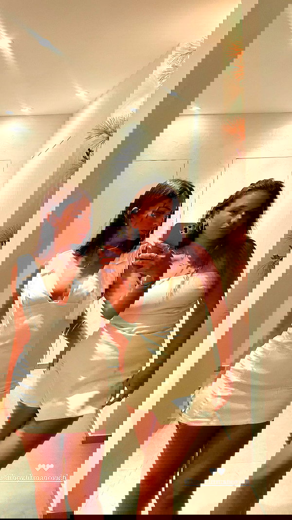 viki_dominev viki_dominev archive image