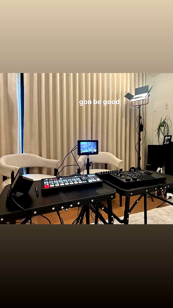 vy1ette instagram image archive image