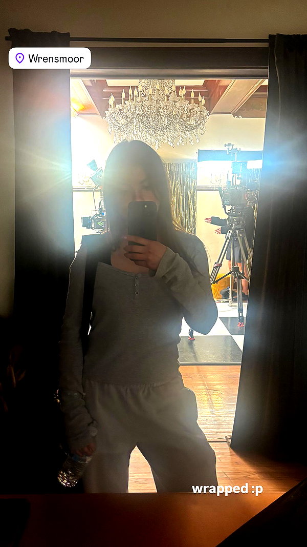 vy1ette instagram image archive image