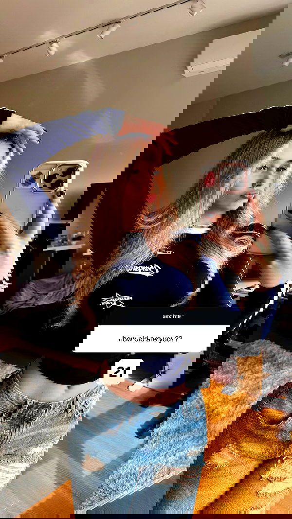 whylollycry whylollycry archive image