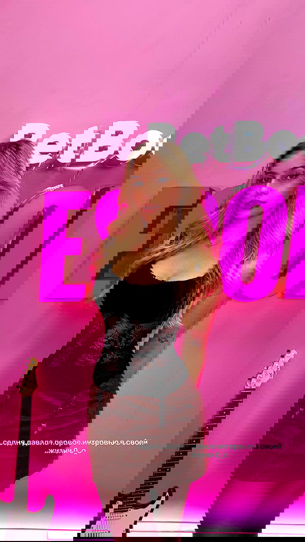 whylollycry whylollycry archive image