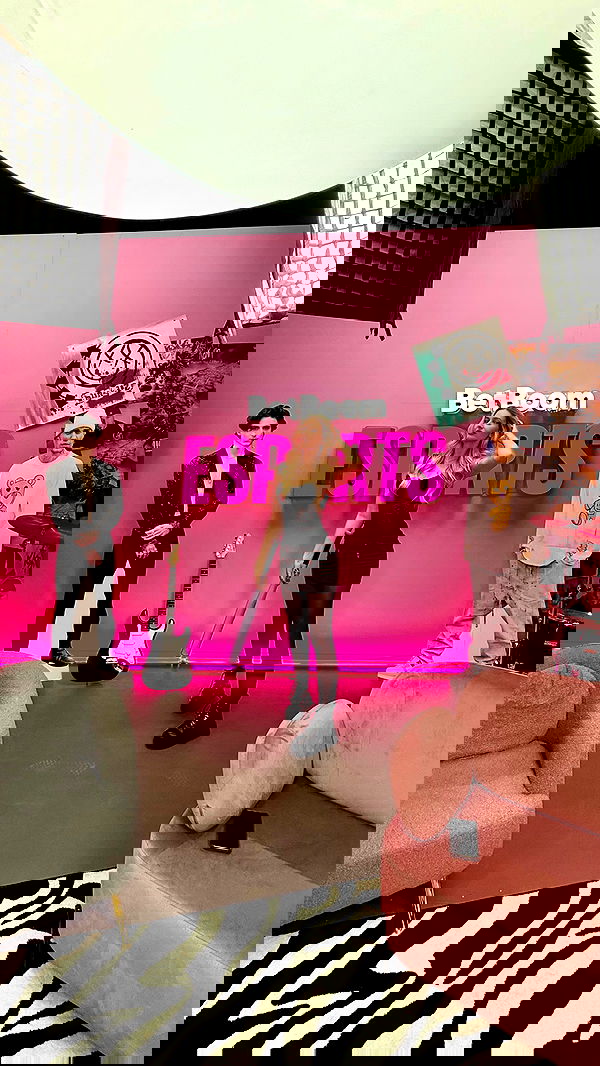 whylollycry whylollycry archive image