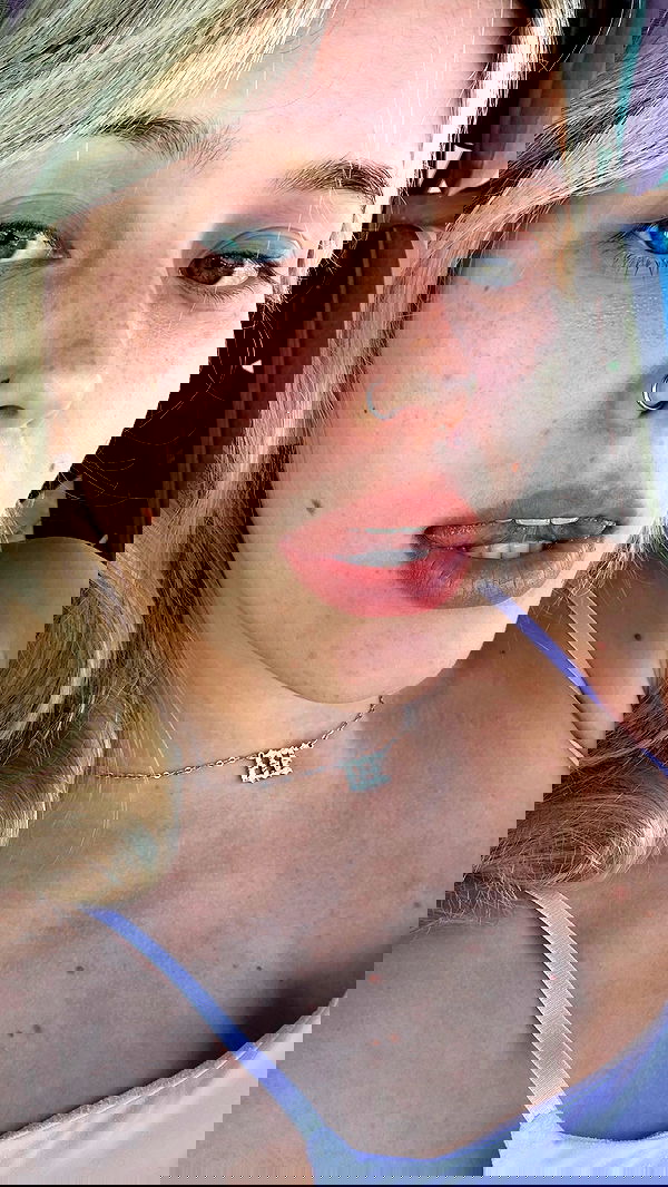 whylollycry whylollycry archive image