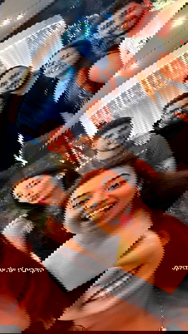 yaelxyazdi yaelxyazdi archive image