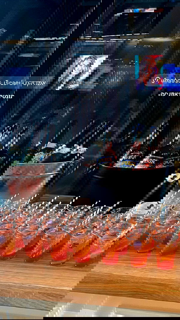 yaelxyazdi yaelxyazdi archive image