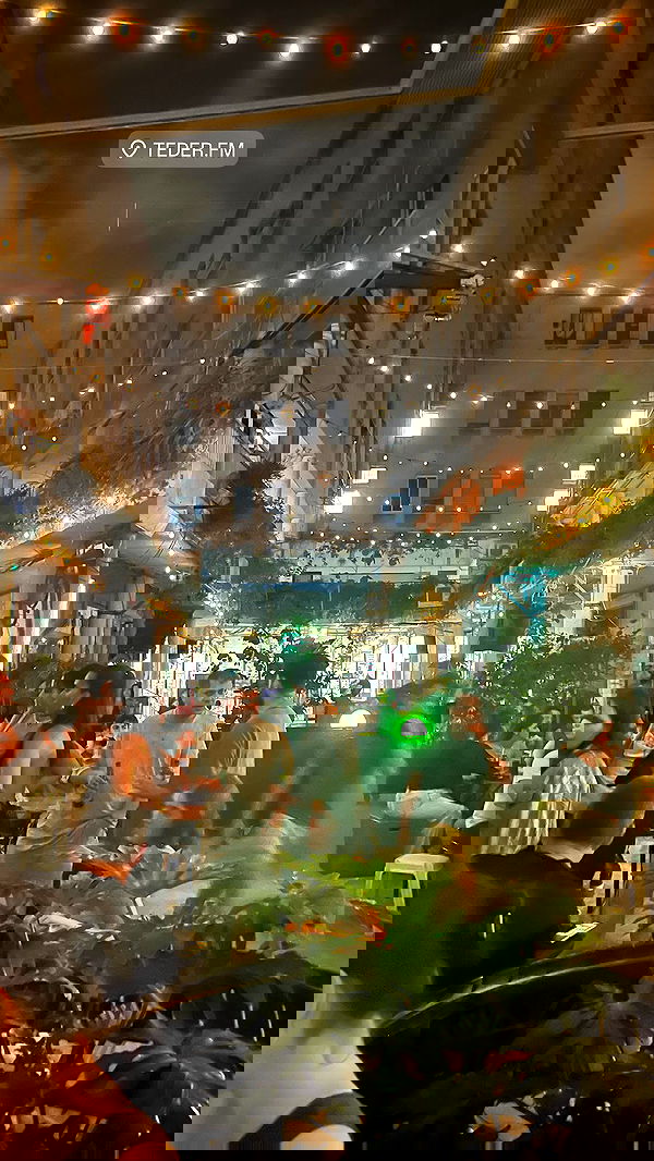 yaelxyazdi yaelxyazdi archive image