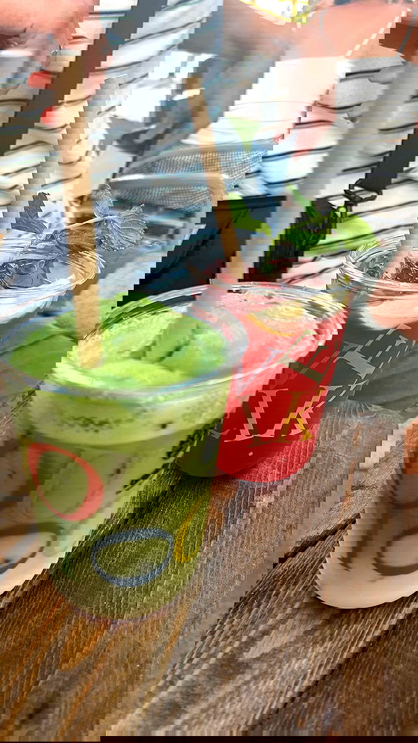 yaelxyazdi yaelxyazdi archive image