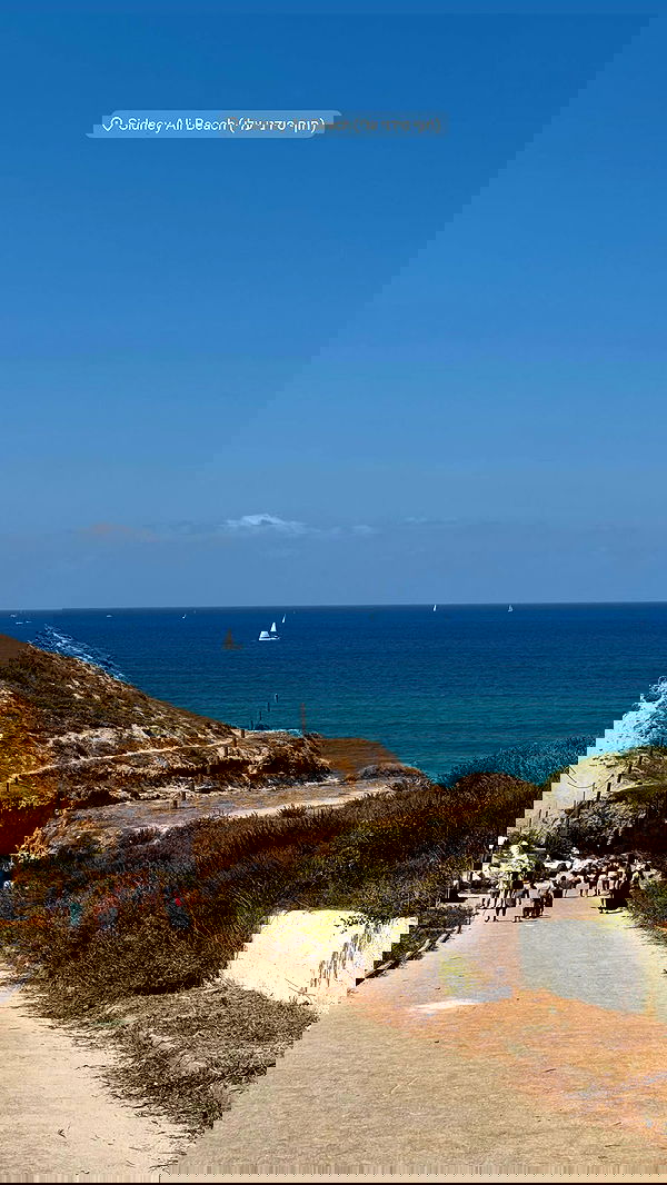 yaelxyazdi yaelxyazdi archive image