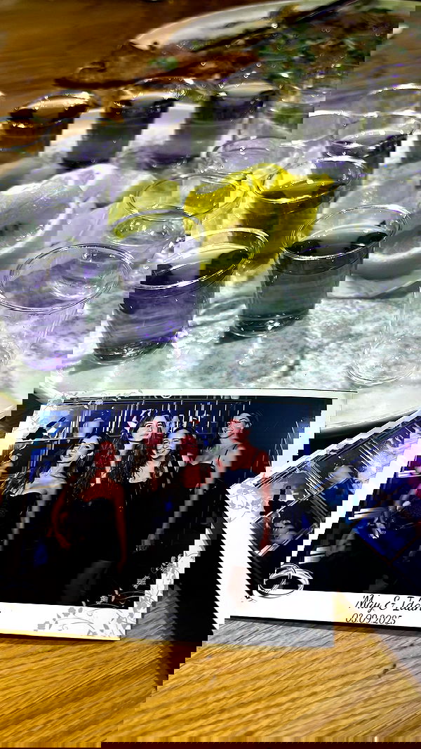 yaelxyazdi yaelxyazdi archive image