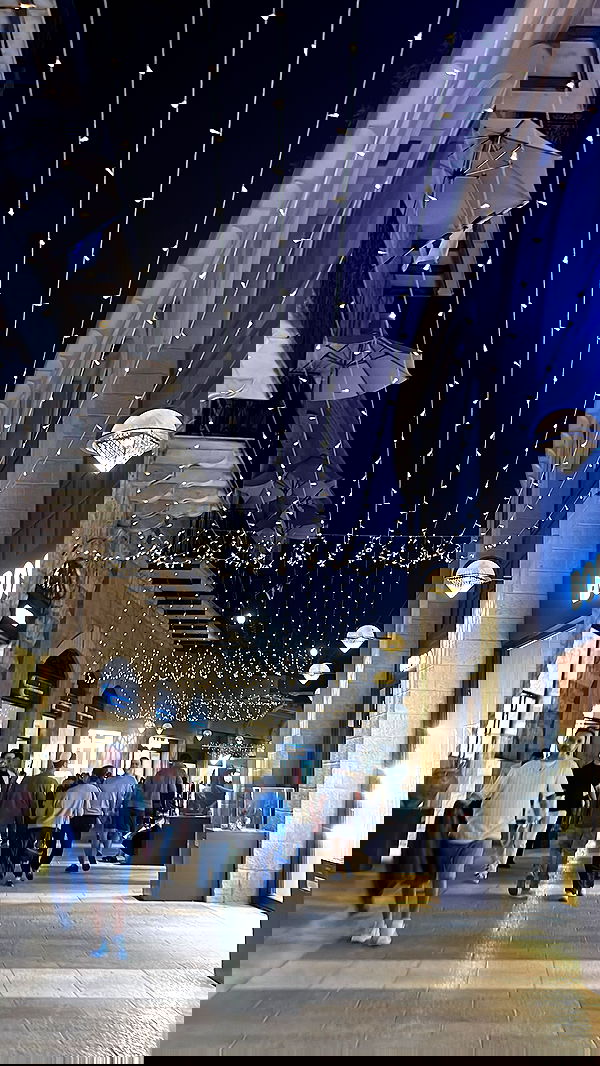 yaelxyazdi yaelxyazdi archive image