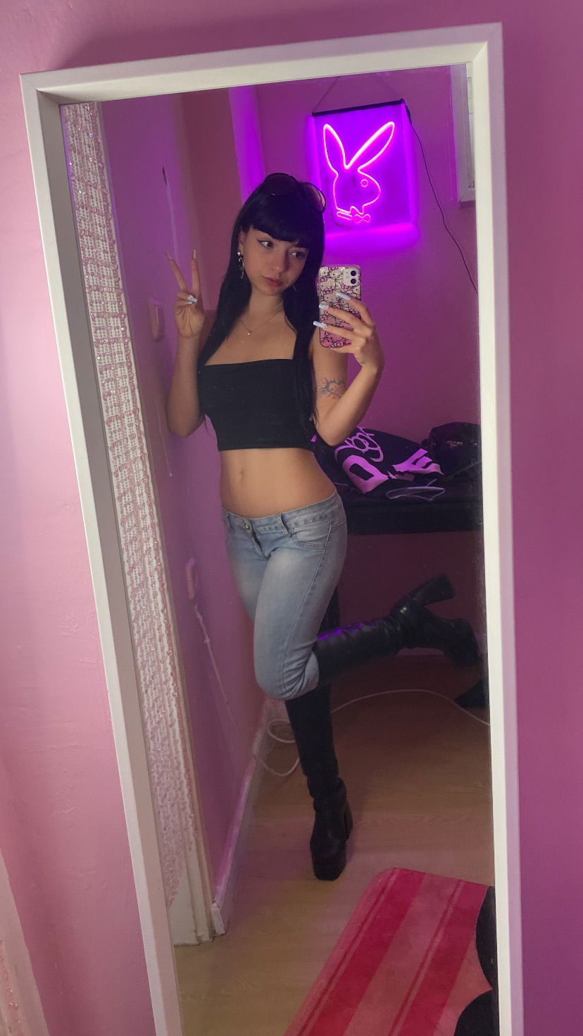 yam_adler instagram image archive image