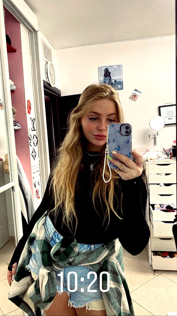 yana_esa instagram image archive image