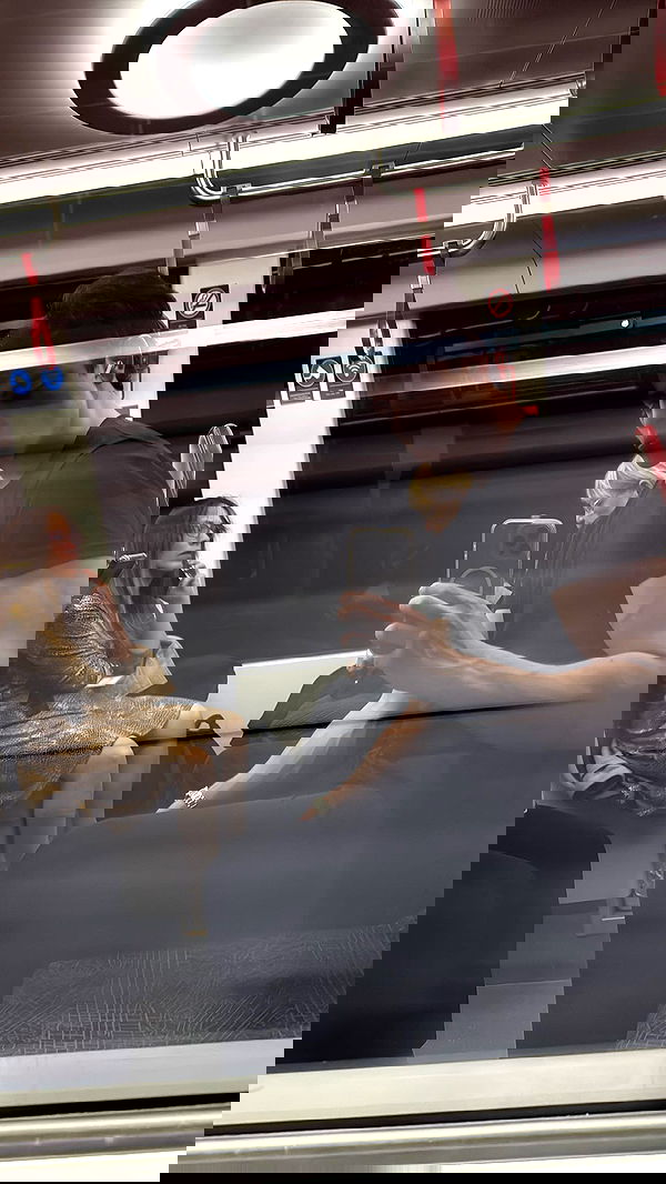 yannaidebeer yannaidebeer archive image