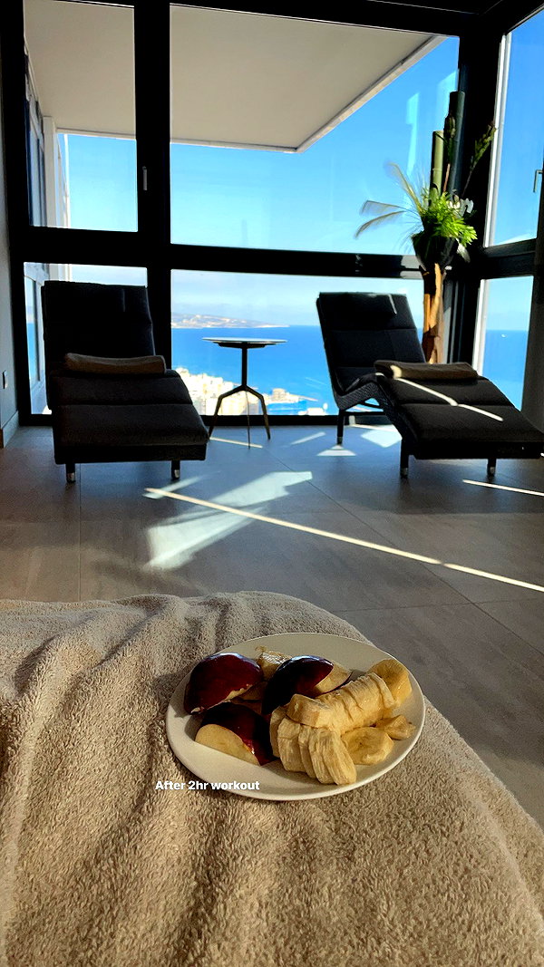 yumisback17 instagram image archive image