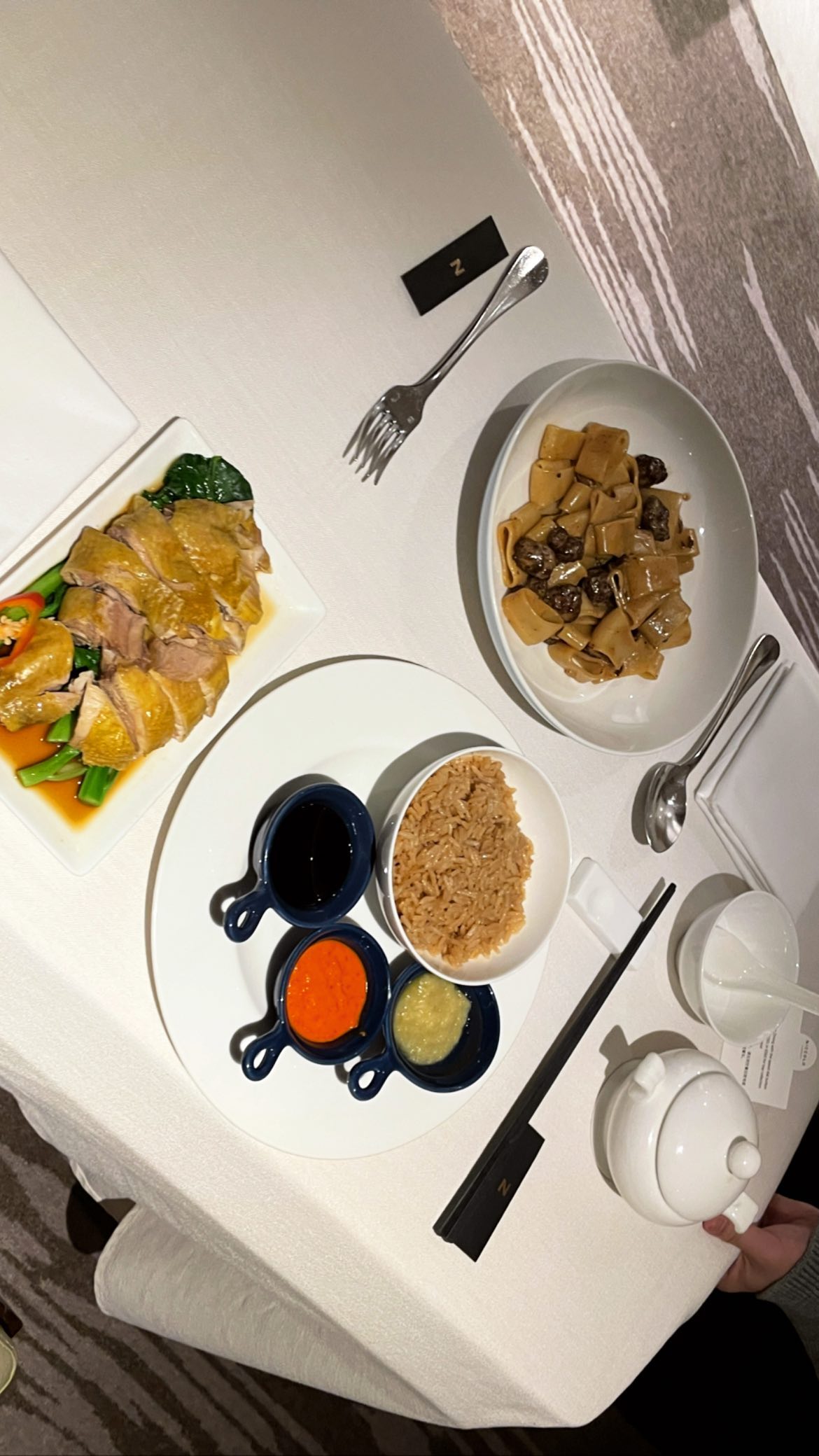 ywwyiiing instagram image archive image