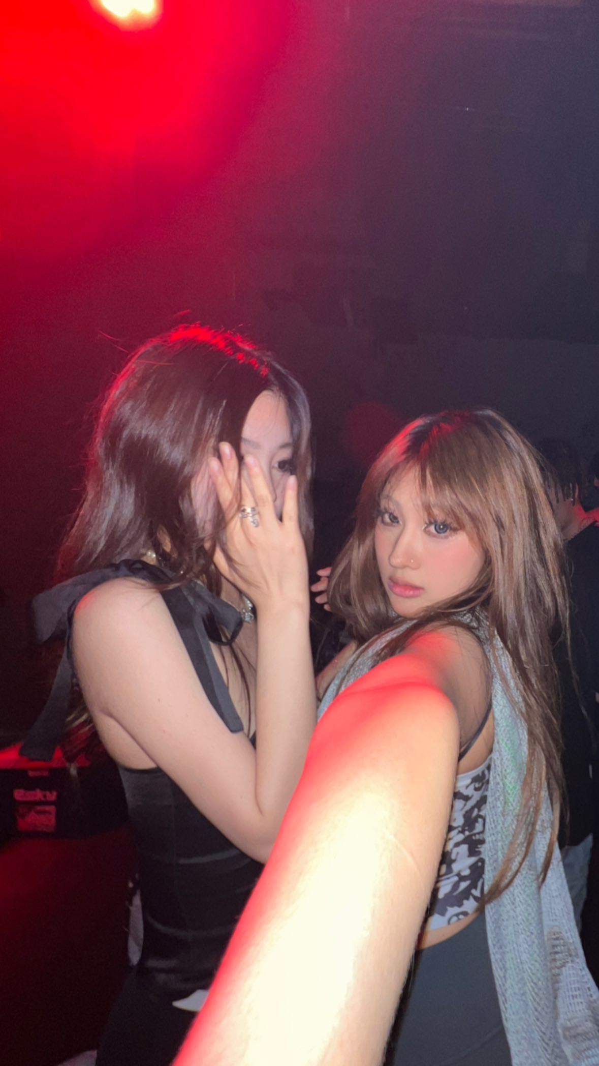 ywwyiiing instagram image archive image