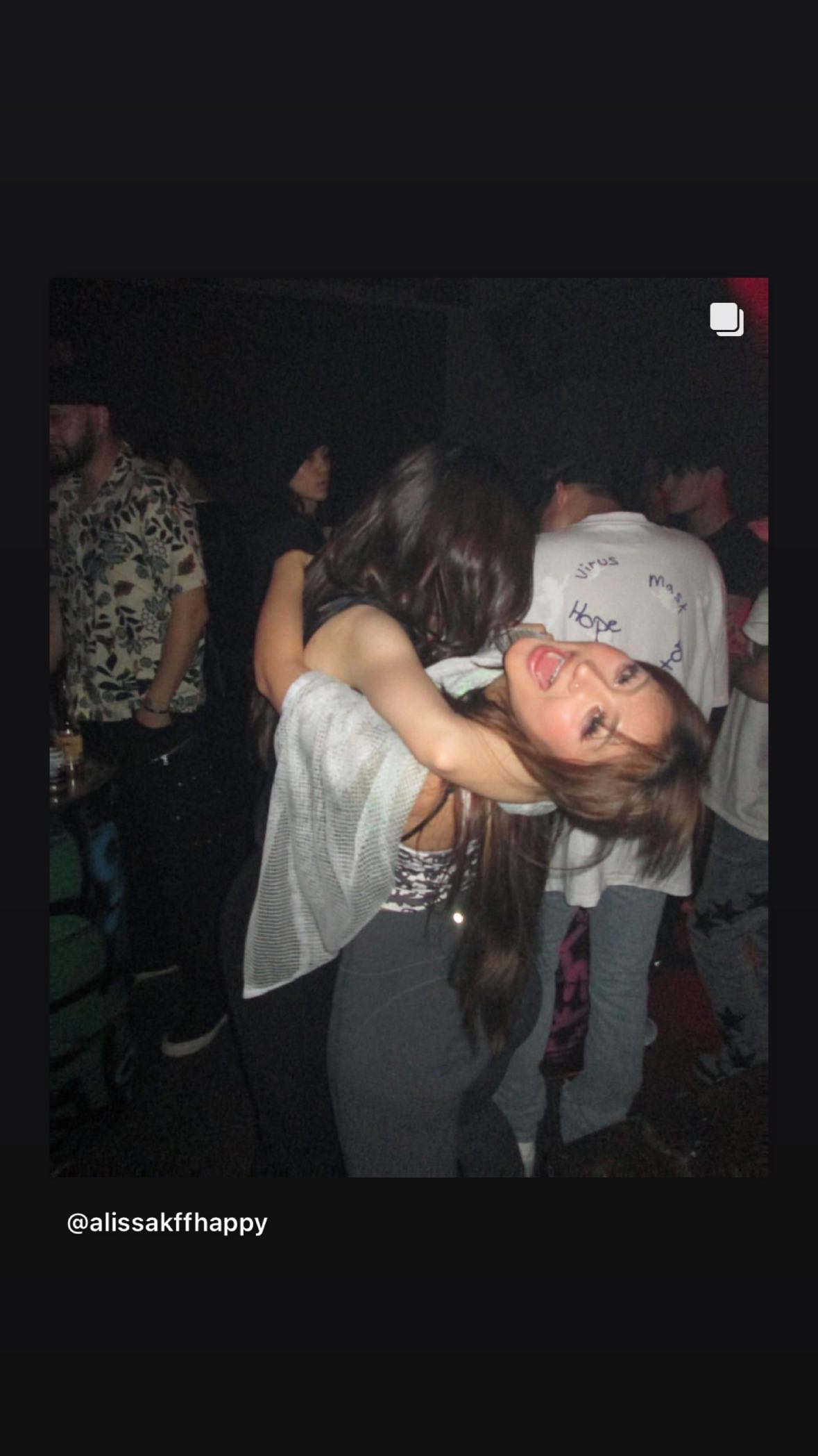 ywwyiiing instagram image archive image