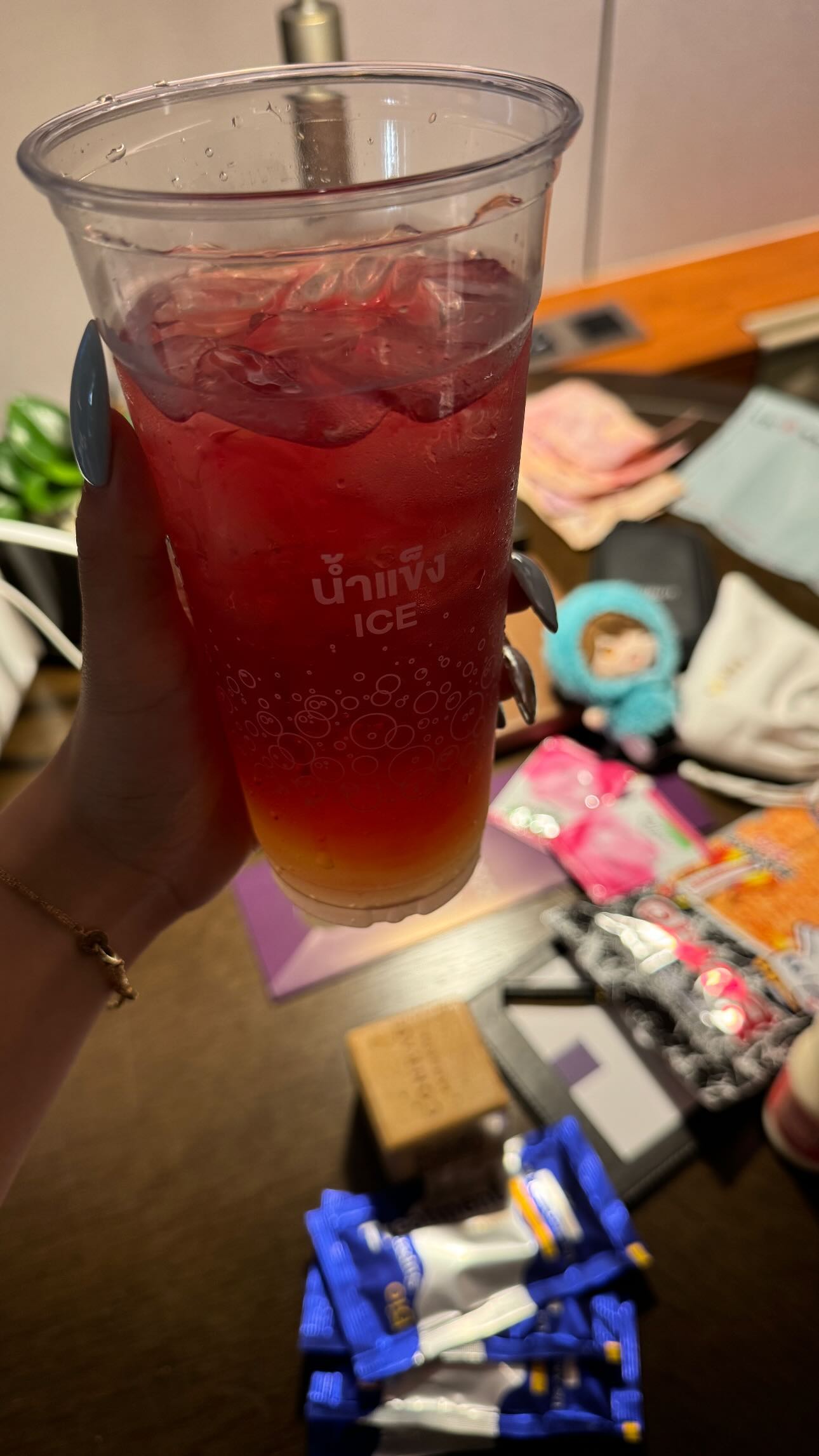 ywwyiiing instagram image archive image