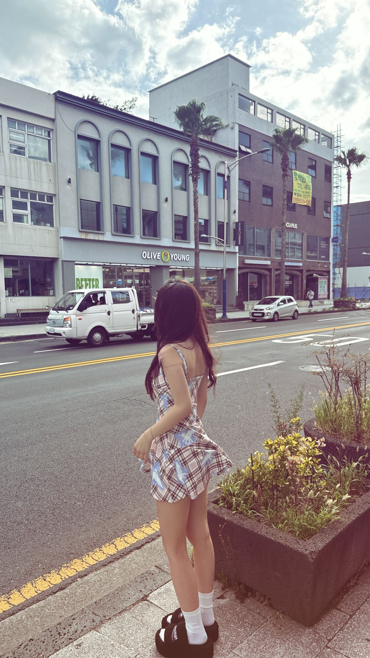 ywwyiiing instagram image archive image