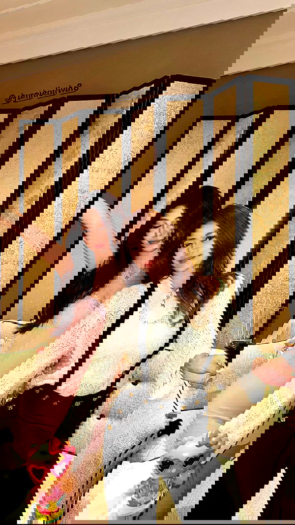 ywwyiiing image ~ Altpins