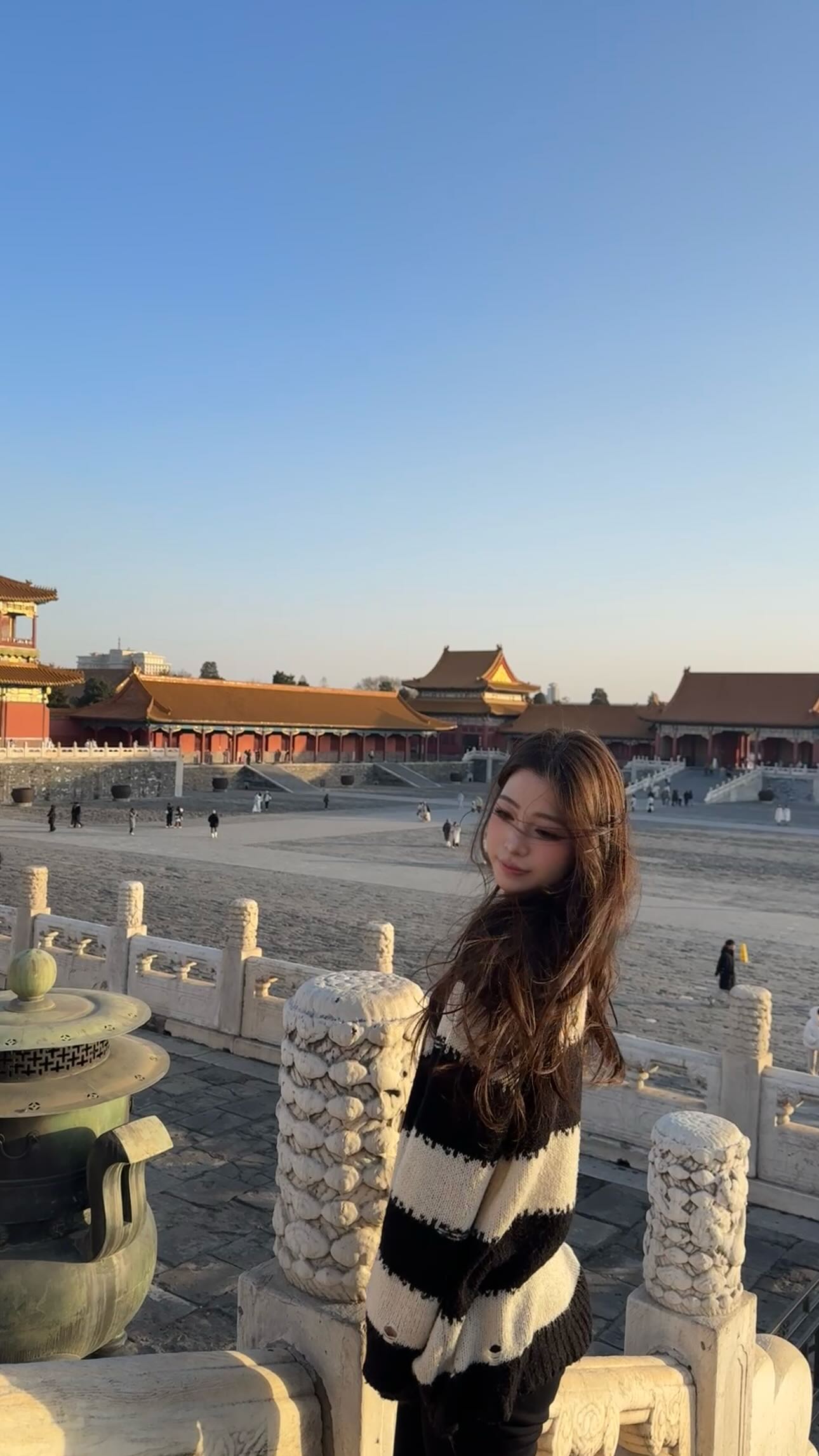 ywwyiiing instagram image archive image