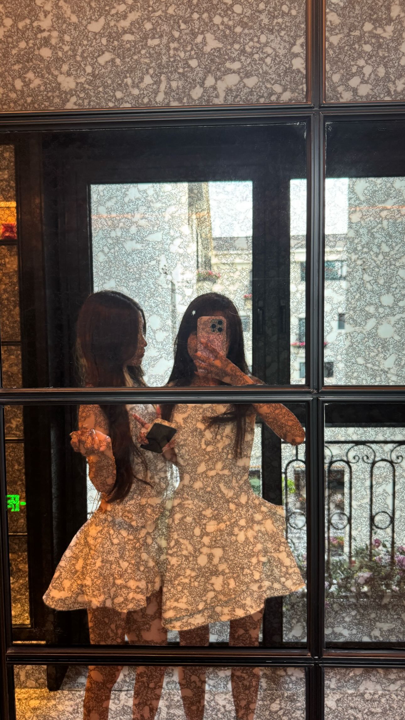 ywwyiiing instagram image archive image