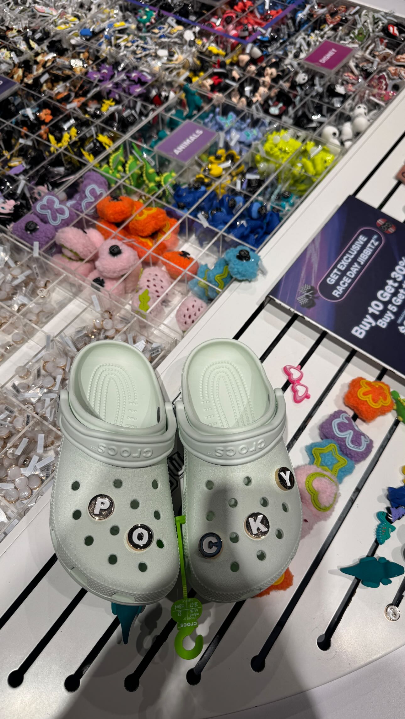 ywwyiiing instagram image archive image