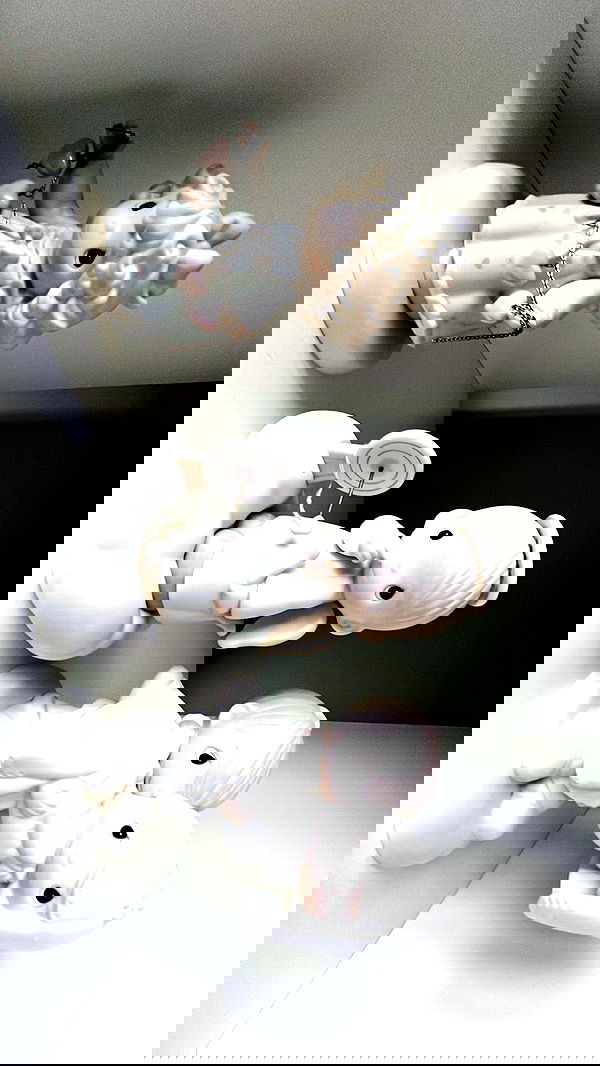 zommmbri image ~ Altpins