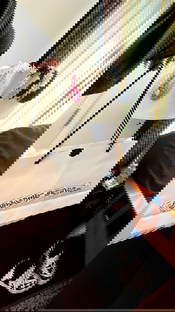 zommmbri image ~ Altpins