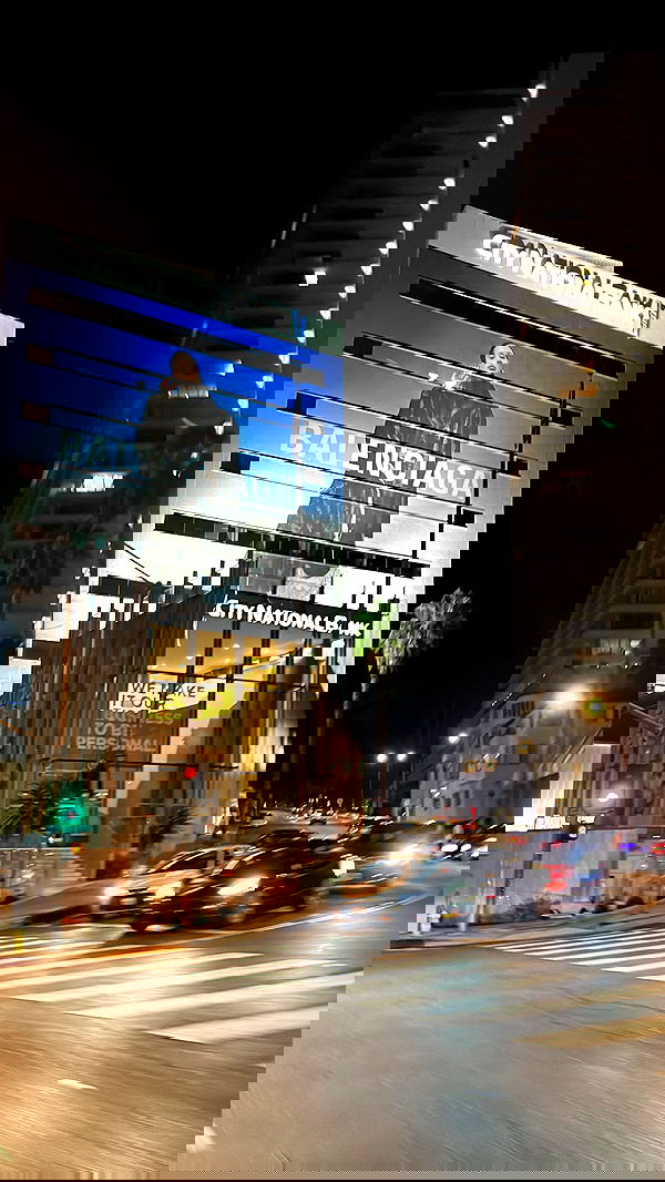 zommmbri image ~ Altpins