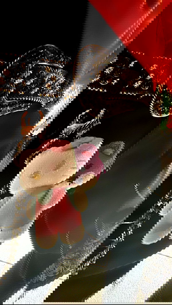 zommmbri image ~ Altpins