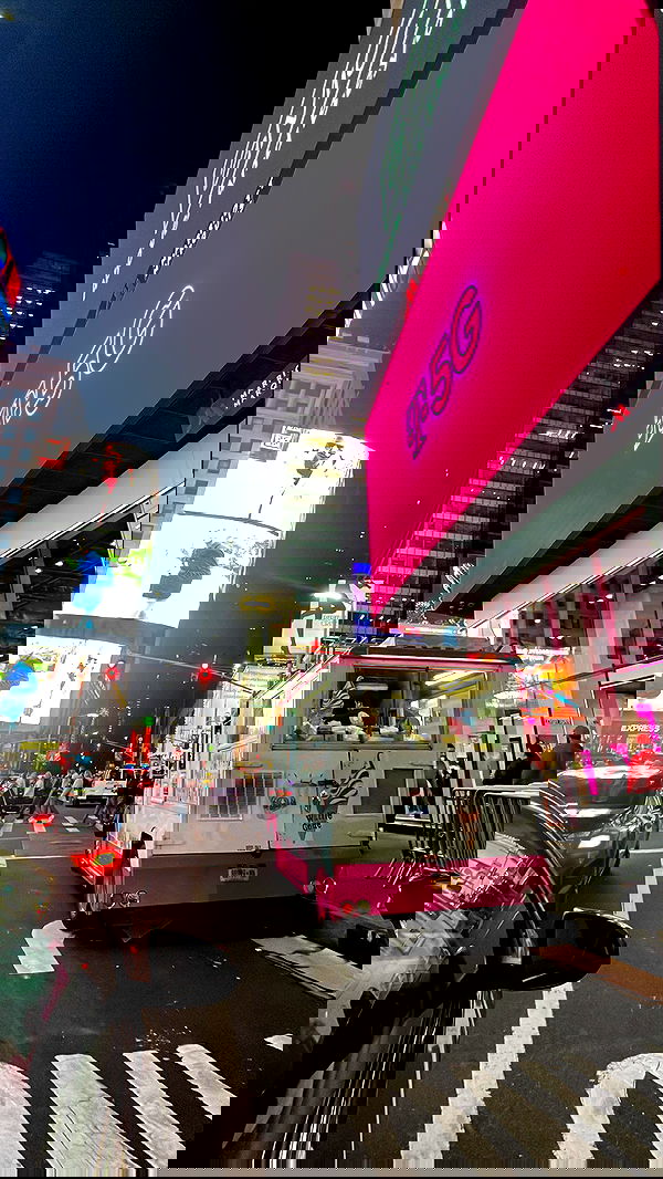 zommmbri image ~ Altpins