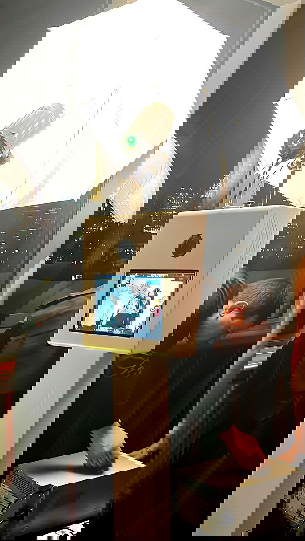 zommmbri image ~ Altpins