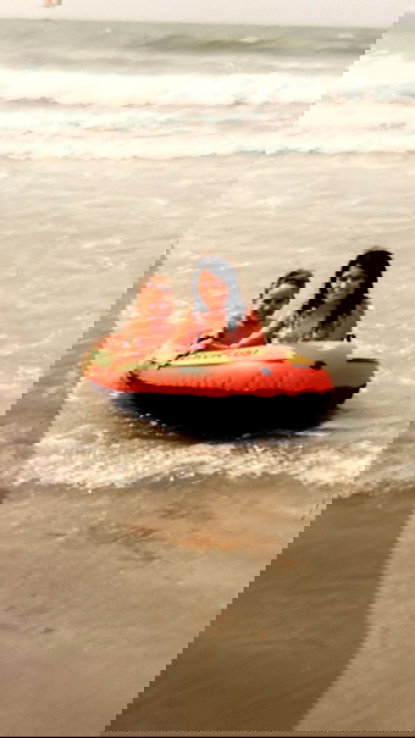 zommmbri image ~ Altpins