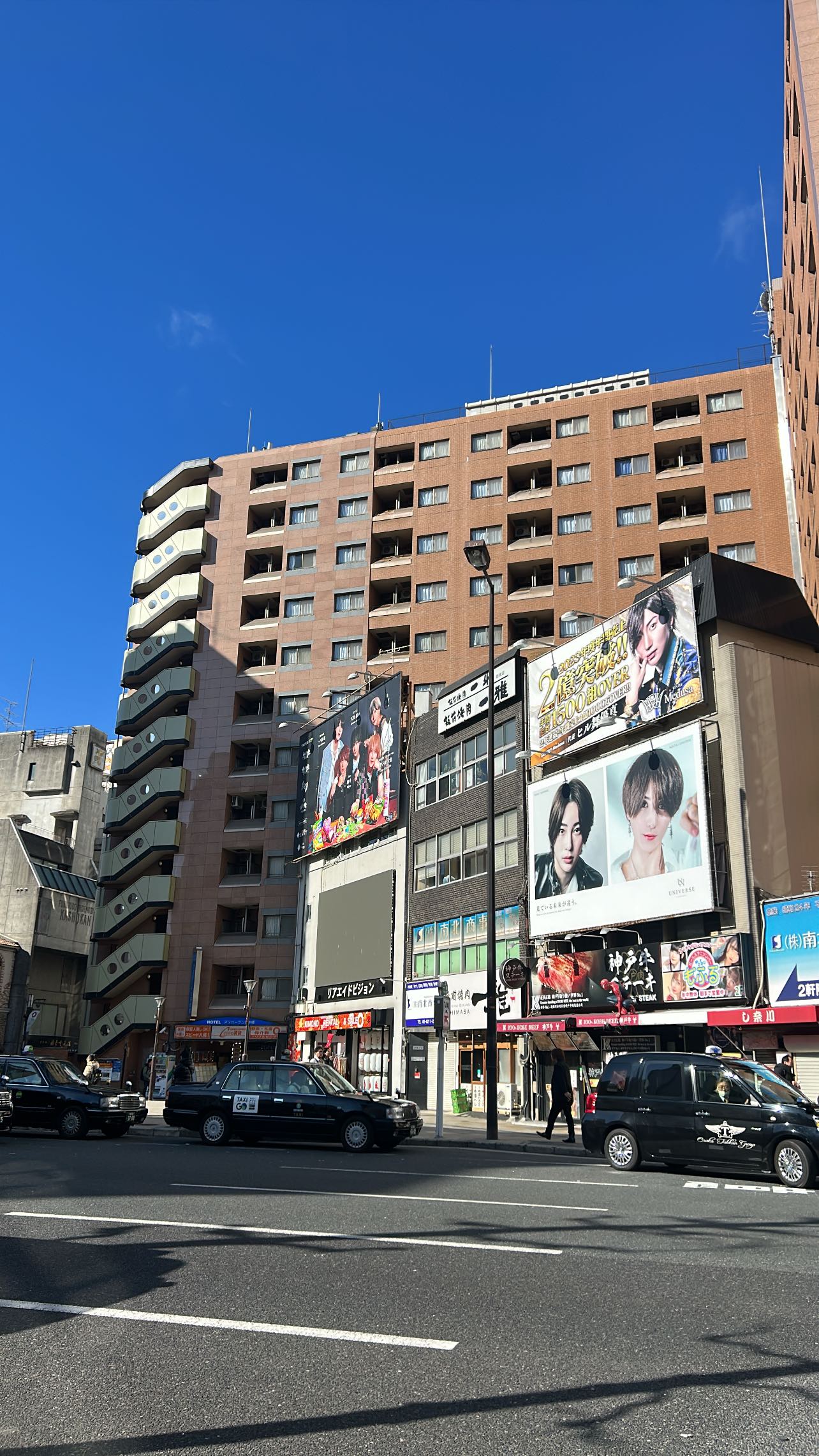 zommmbri instagram image archive image