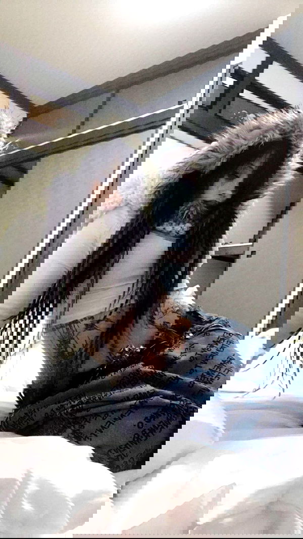 zommmbri image ~ Altpins