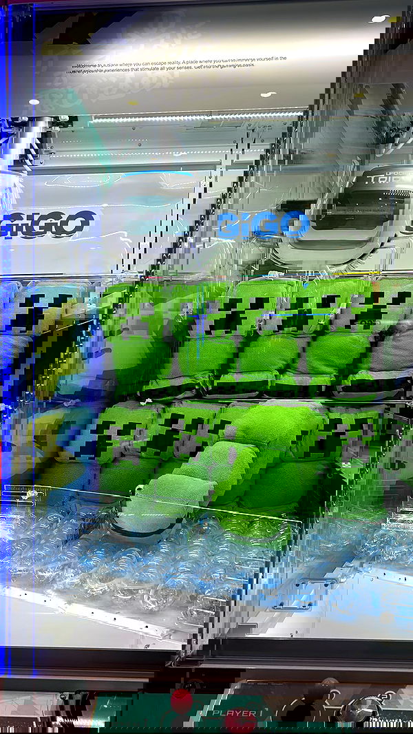 zommmbri image ~ Altpins