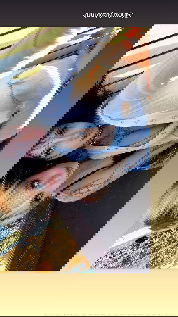 zommmbri image ~ Altpins