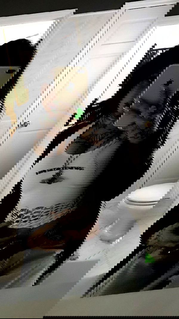 zommmbri image ~ Altpins