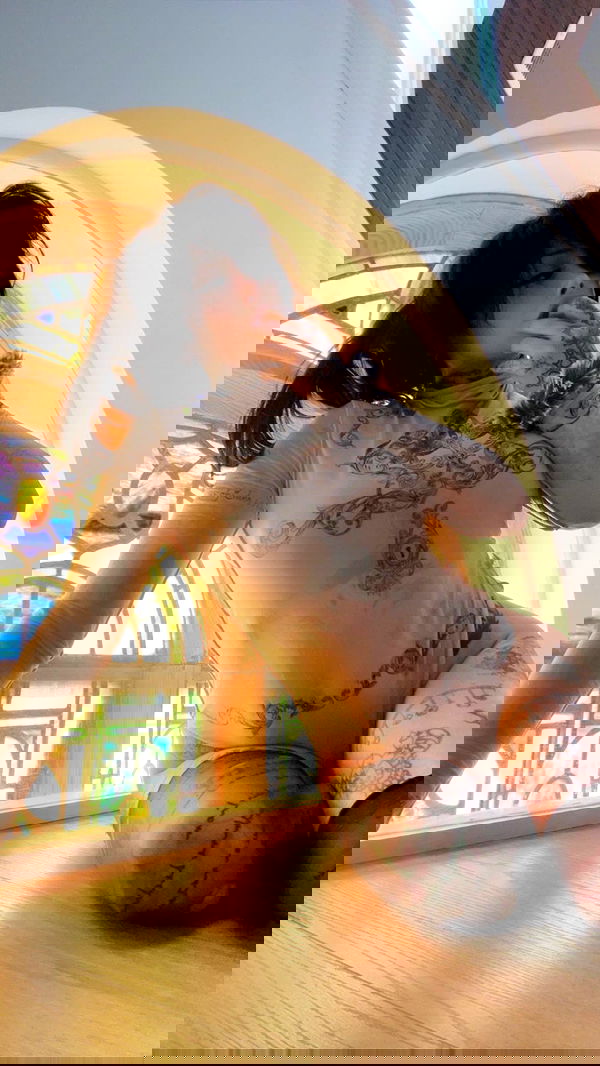 zommmbri image ~ Altpins