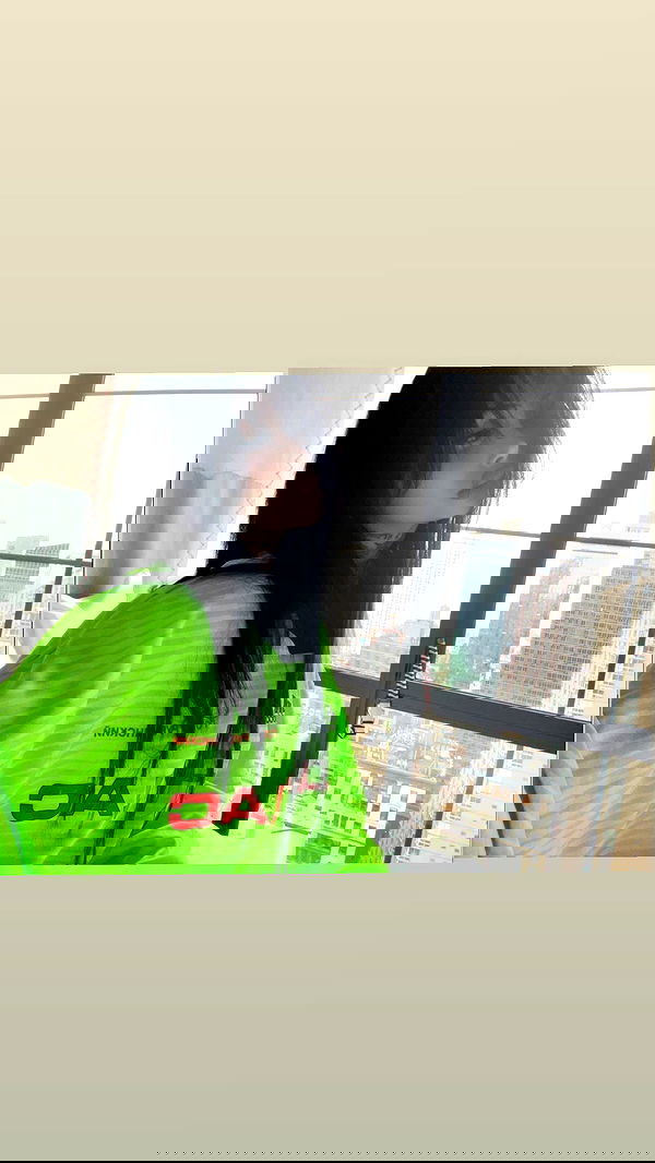 zommmbri image ~ Altpins