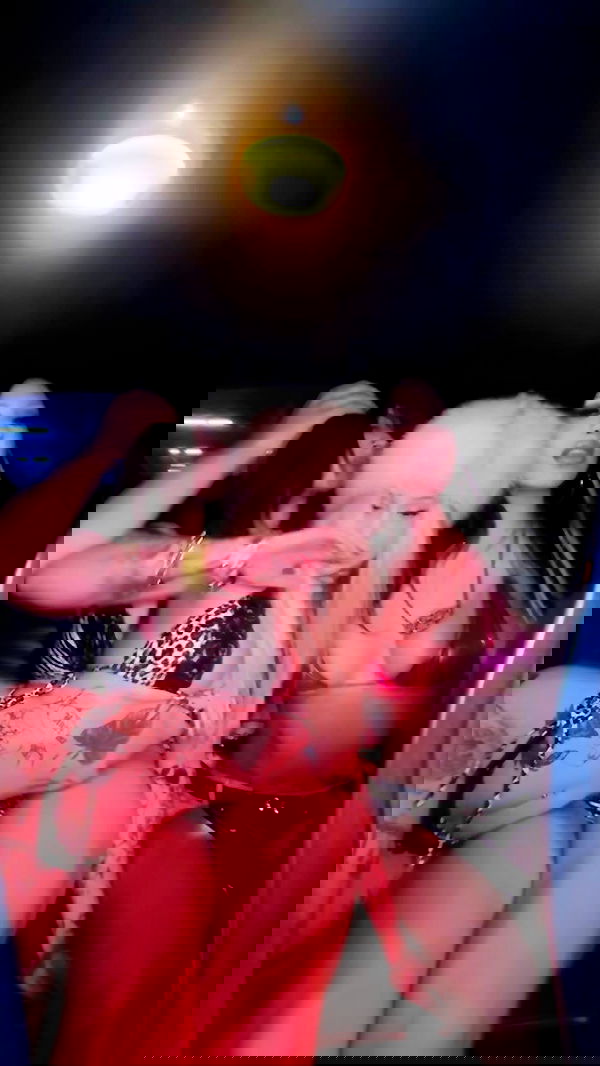 zommmbri image ~ Altpins