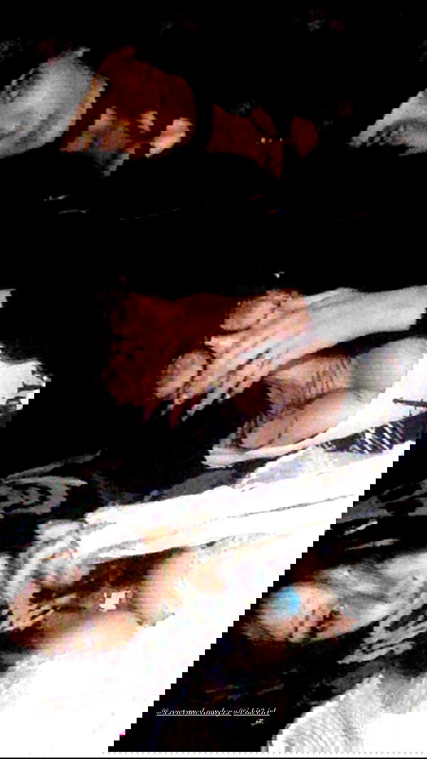 zommmbri image ~ Altpins