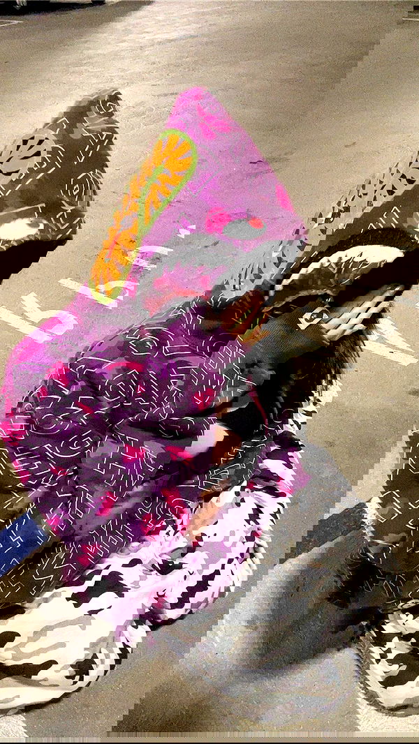 zommmbri image ~ Altpins