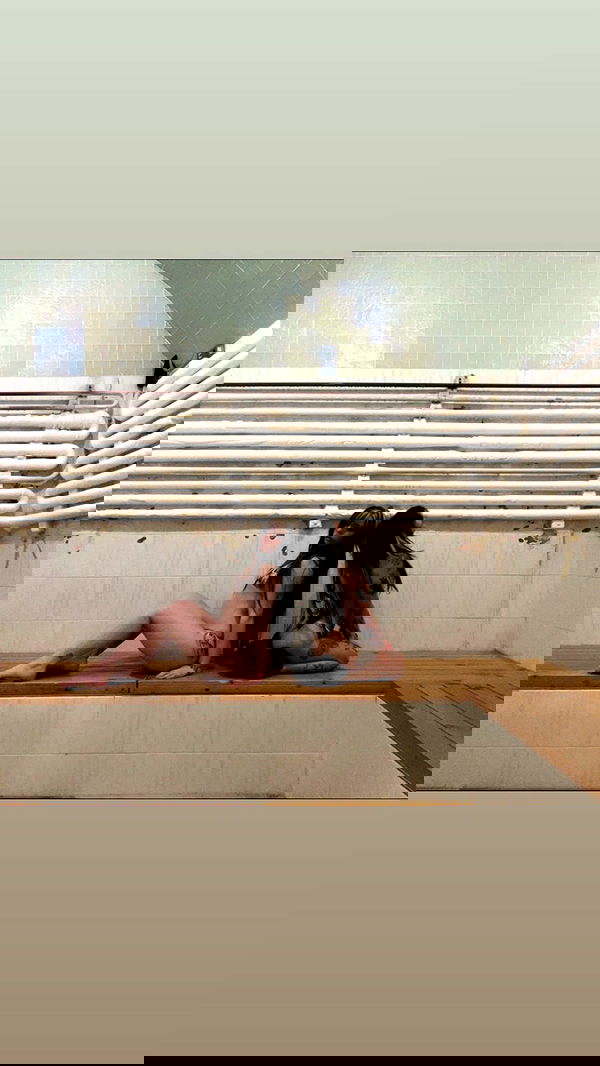 zommmbri image ~ Altpins