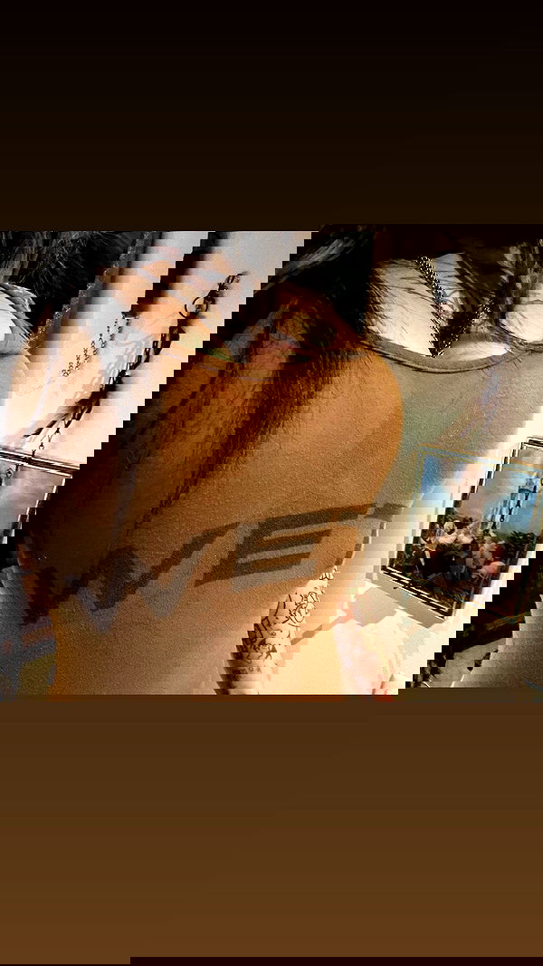 zommmbri image ~ Altpins