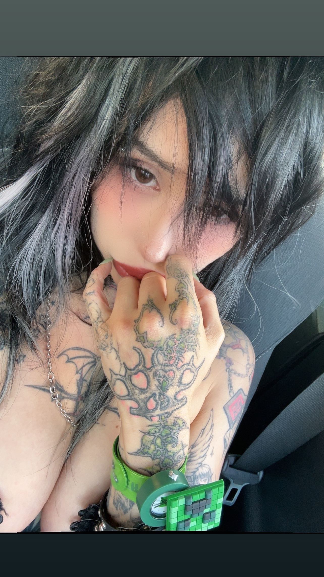 zommmbri instagram image archive image